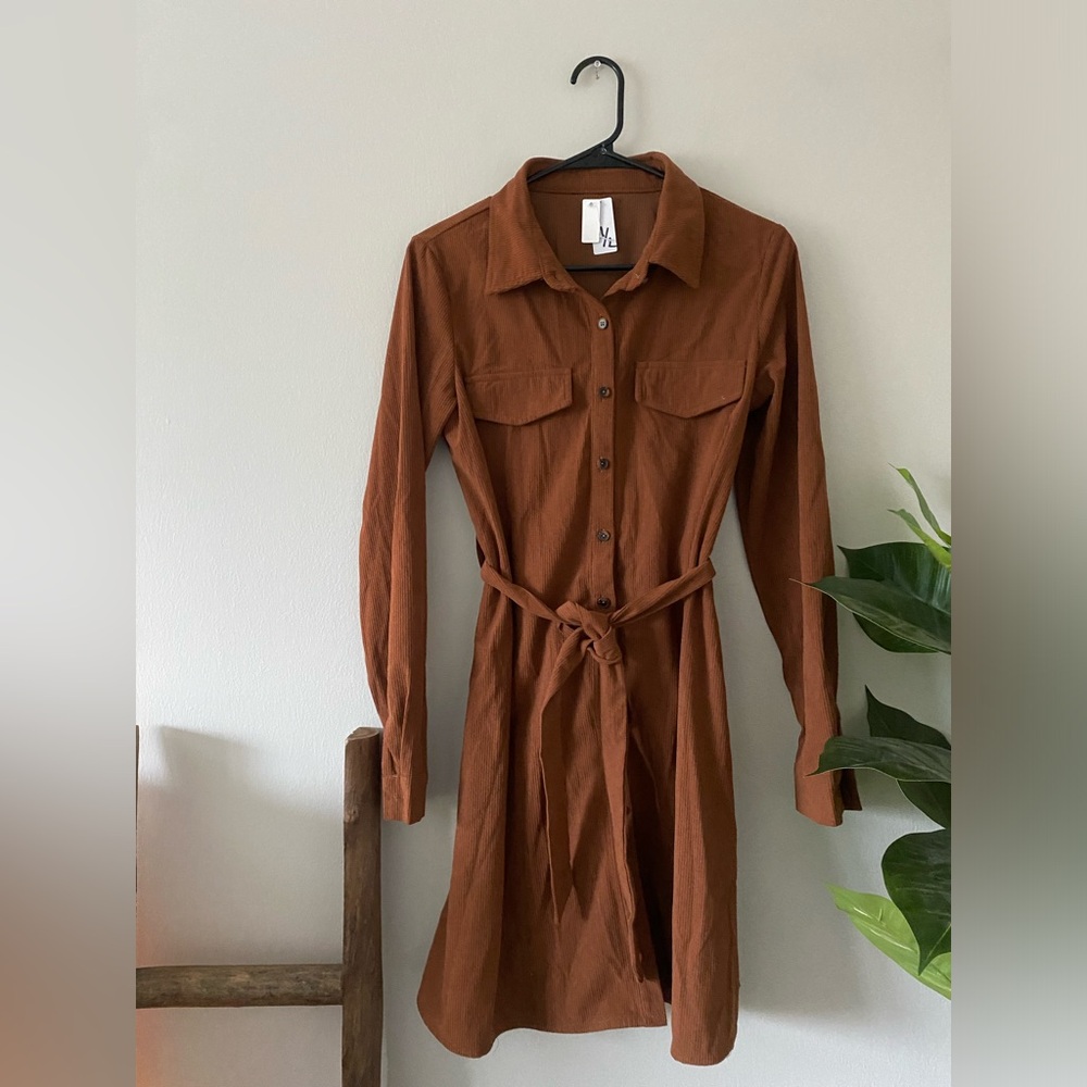 NWT Elsie & Zoey Brown Corduroy Preppy Minimalist Button Down Dress size M/L